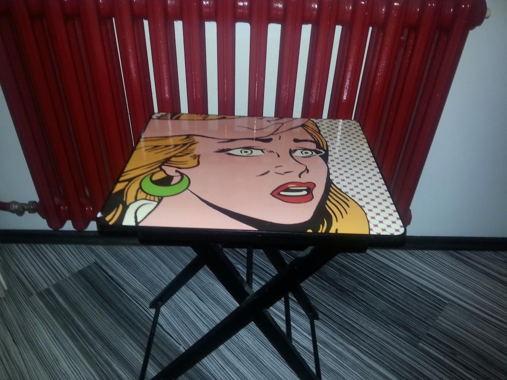 Pop Art Hostel Beograd Phòng bức ảnh