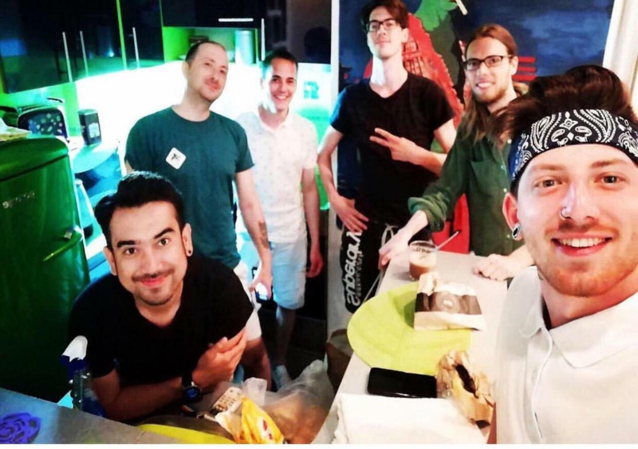 Pop Art Hostel Beograd Ngoại thất bức ảnh